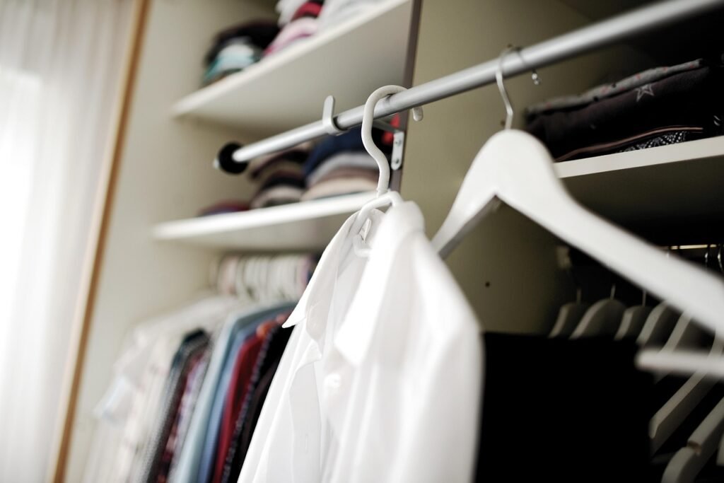 Cómo elegir el closet armable ideal para tu habitación